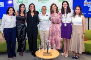 CORPORATIVO-Deporte,-una-vía-para-el-liderazgo-y-empoderamiento-de-mujeres y niñas-INTERIOR